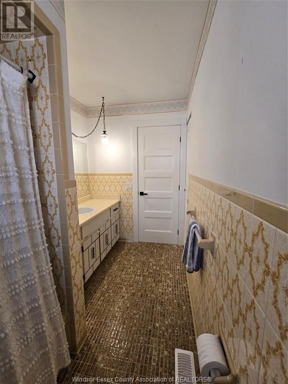 1222 REAUME ROAD Image 23