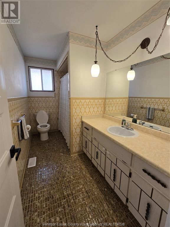 1222 REAUME ROAD Image 24
