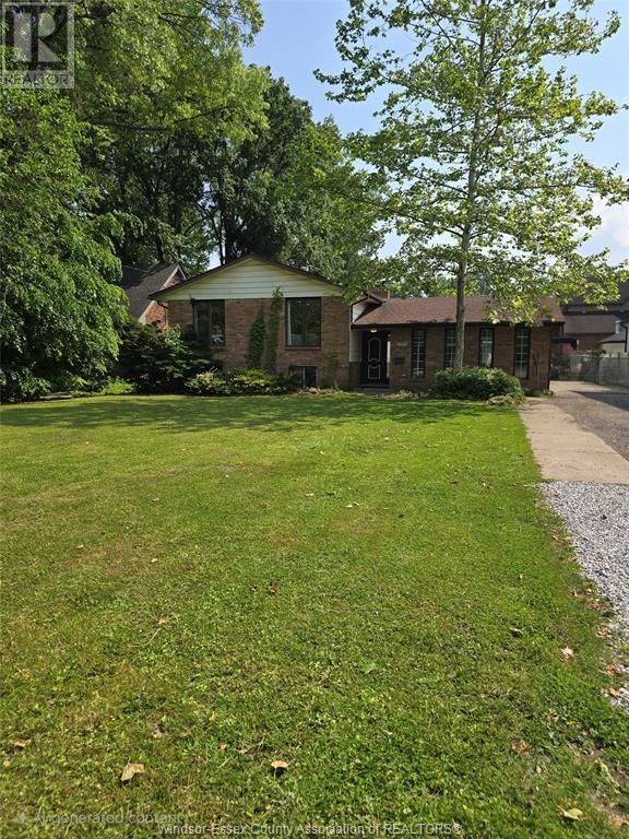 1222 REAUME ROAD Image 3