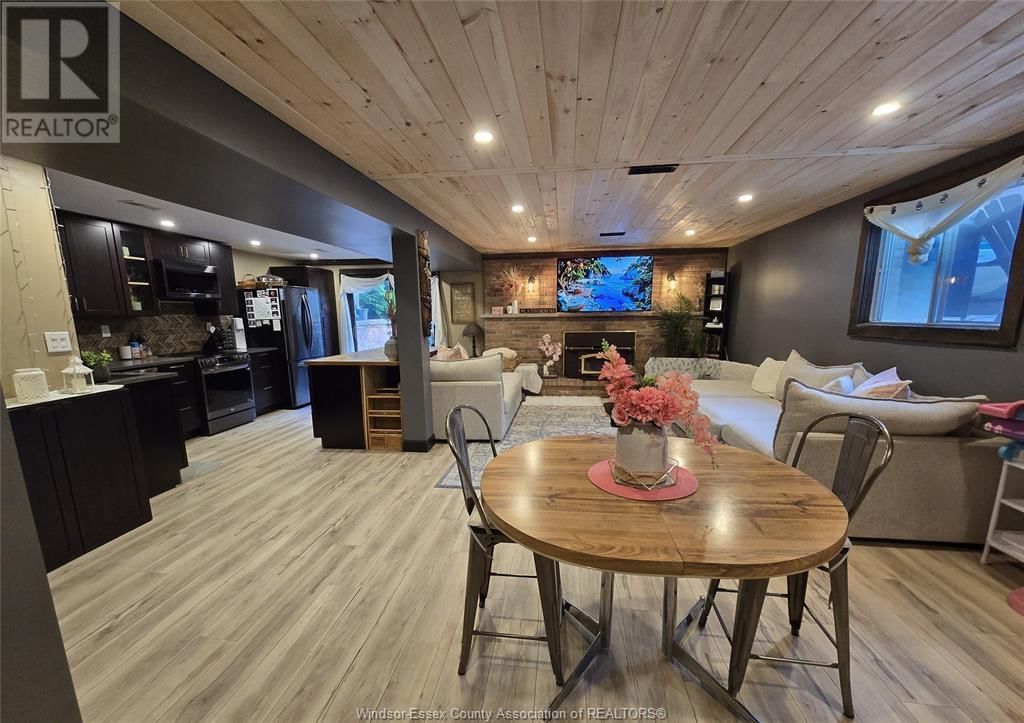 1222 REAUME ROAD Image 31