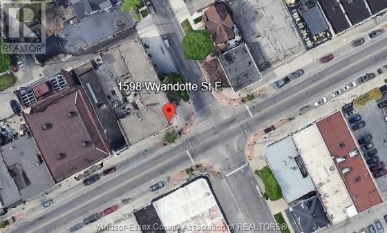 1598 WYANDOTTE STREET EAST Image 5