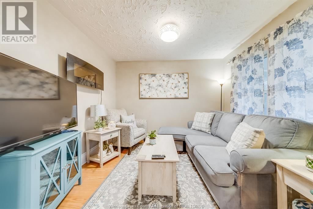 1697 ALBERT RD Image 13