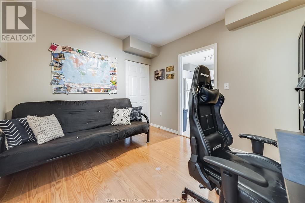 1697 ALBERT RD Image 20