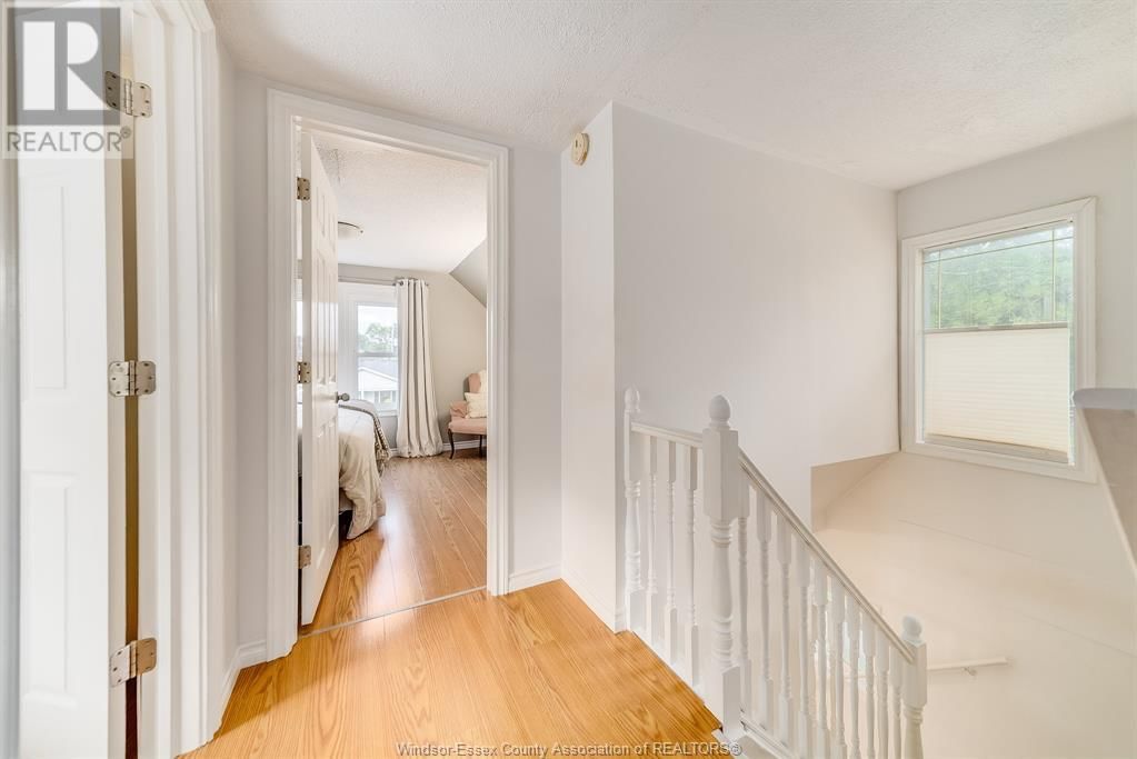 1697 ALBERT RD Image 22