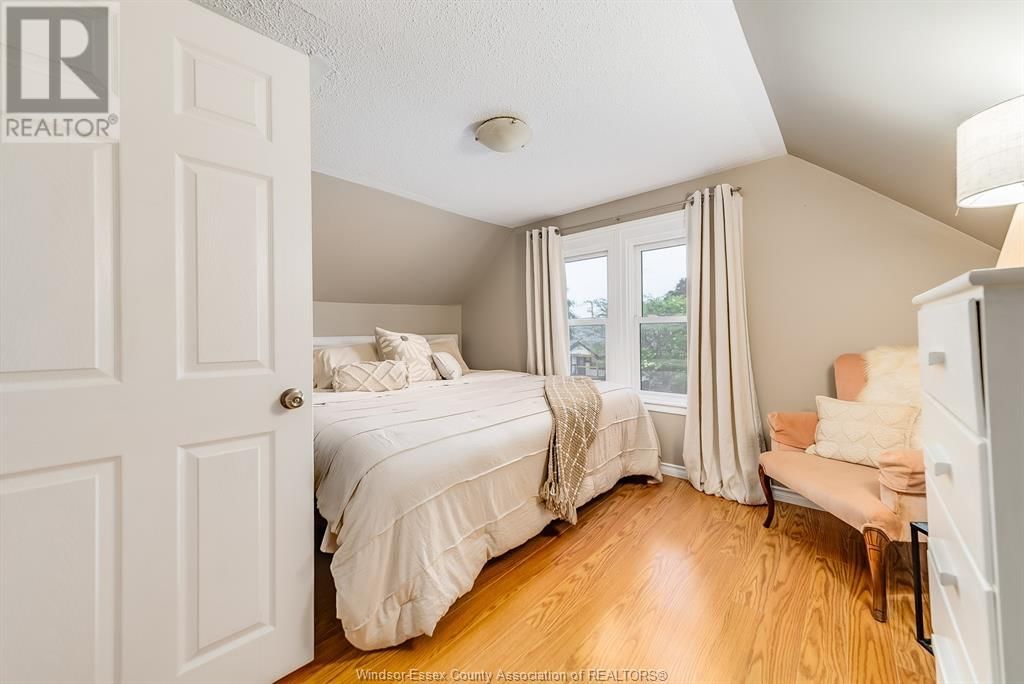 1697 ALBERT RD Image 24
