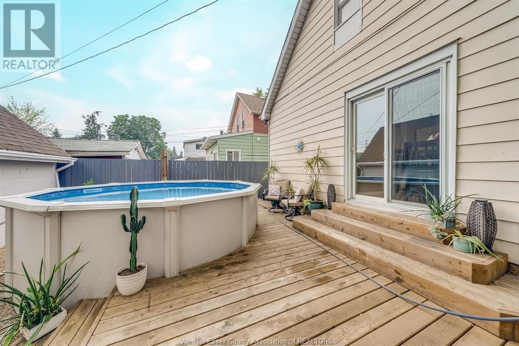 1697 ALBERT RD Image 35