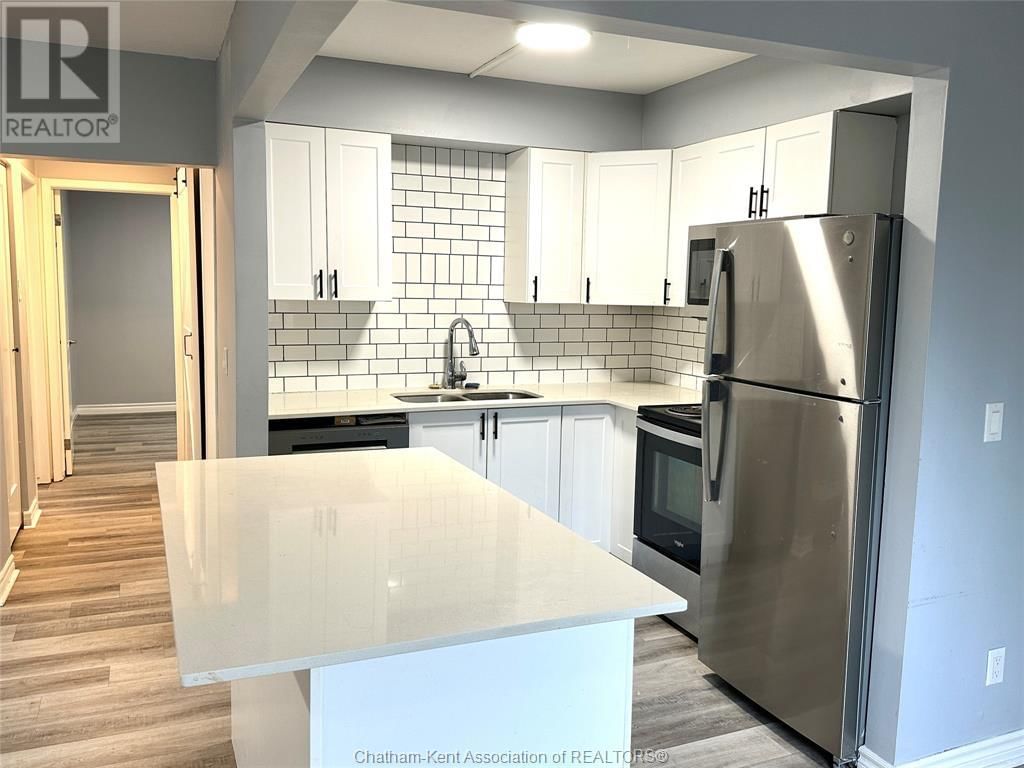 107 - 222 ST. CLAIR STREET Image 2