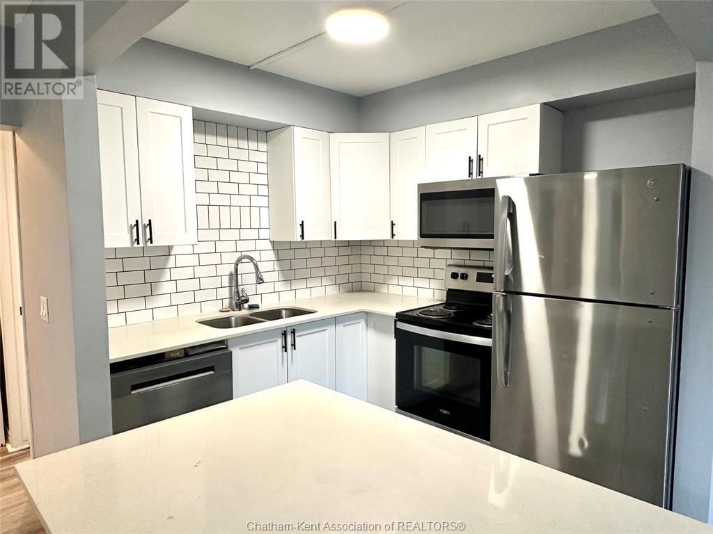 107 - 222 ST. CLAIR STREET Image 3