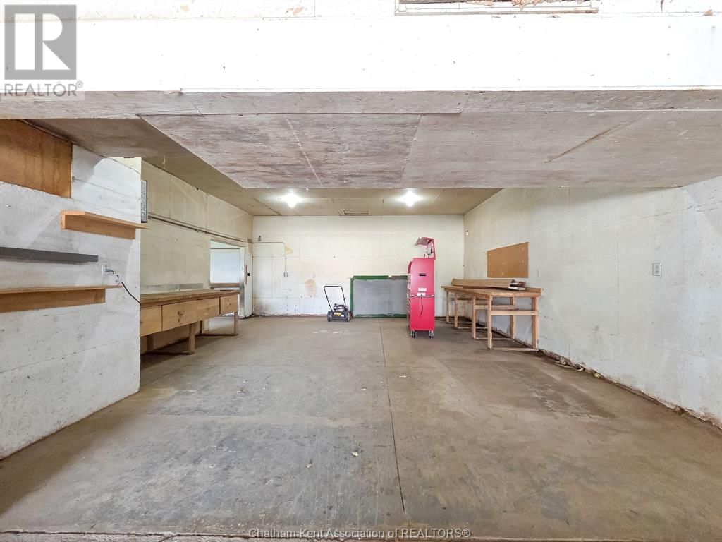 556 BLOOMFIELD ROAD Image 13