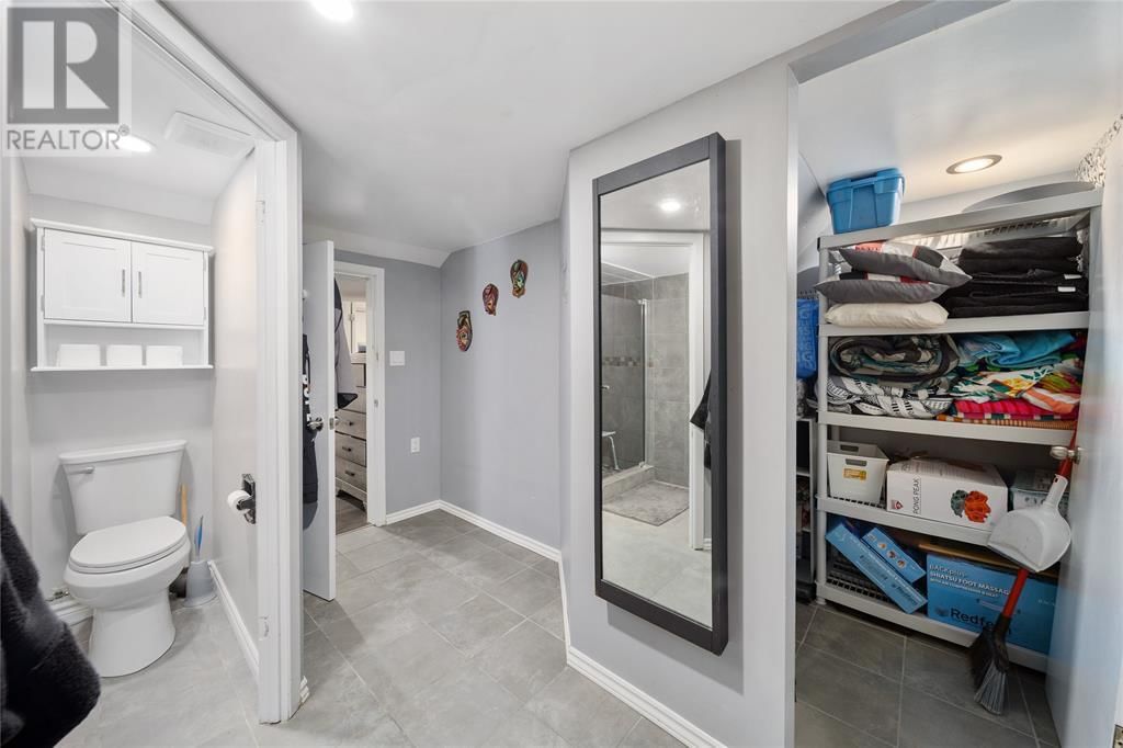 1351 CATHCART BOULEVARD Image 21