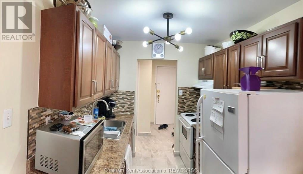 202 - 276 MERRITT AVENUE Image 3
