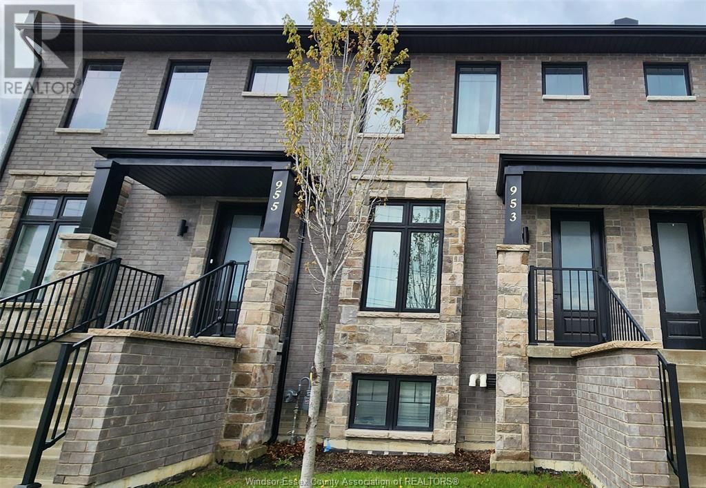 953 WALKER ROAD Image 1