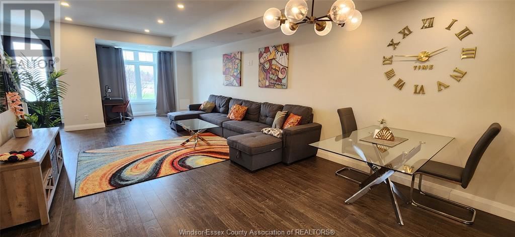 953 WALKER ROAD Image 5