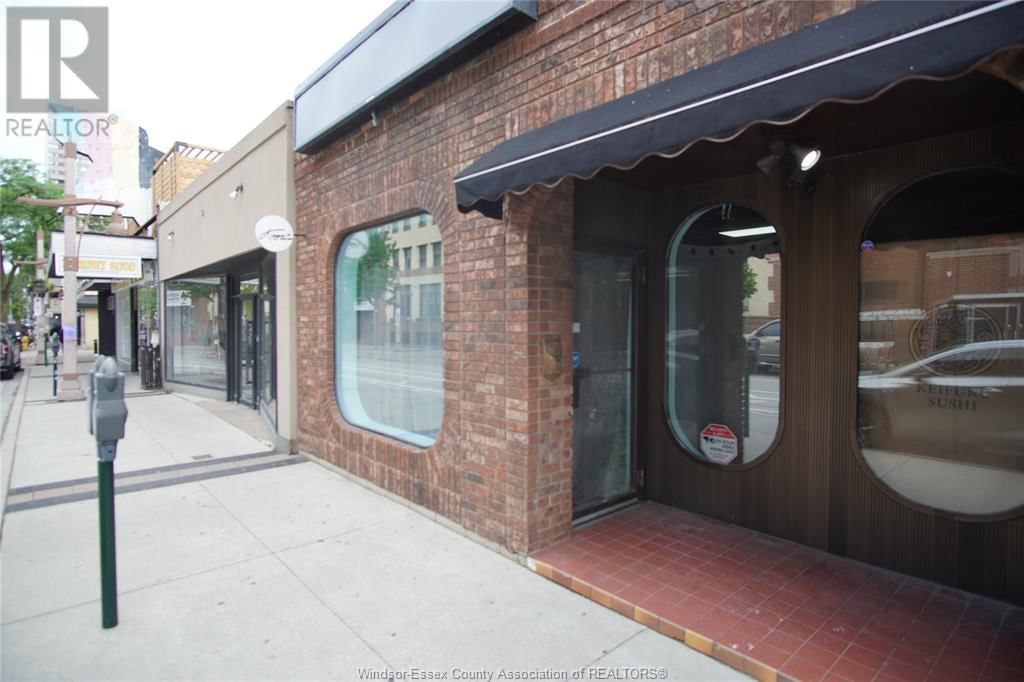 530 PELISSIER STREET Image 3