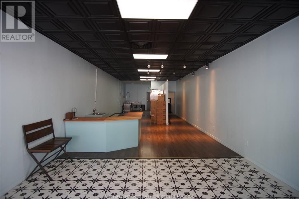 530 PELISSIER STREET Image 4