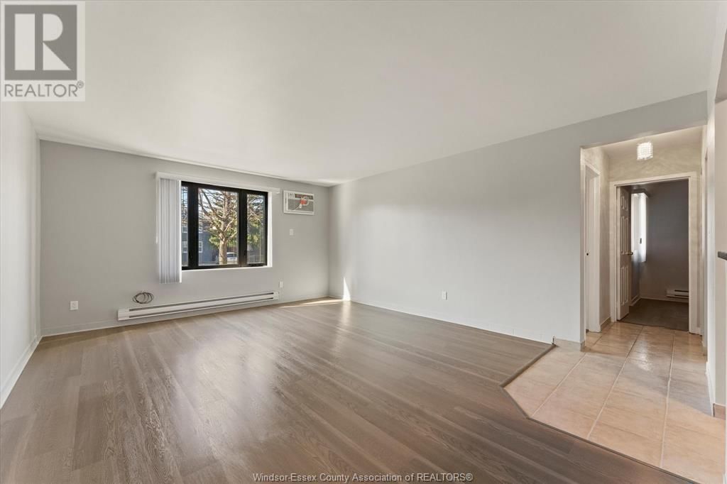 201 - 1160 HOWARD Image 6