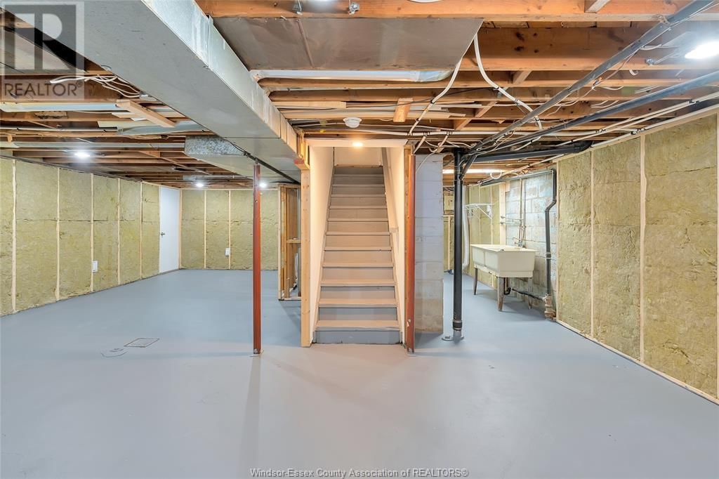 748 MEMORIAL DRIVE Image 21
