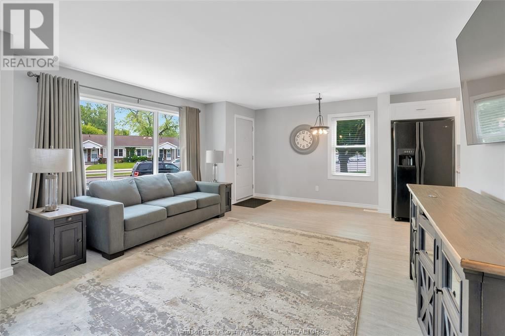748 MEMORIAL DRIVE Image 4