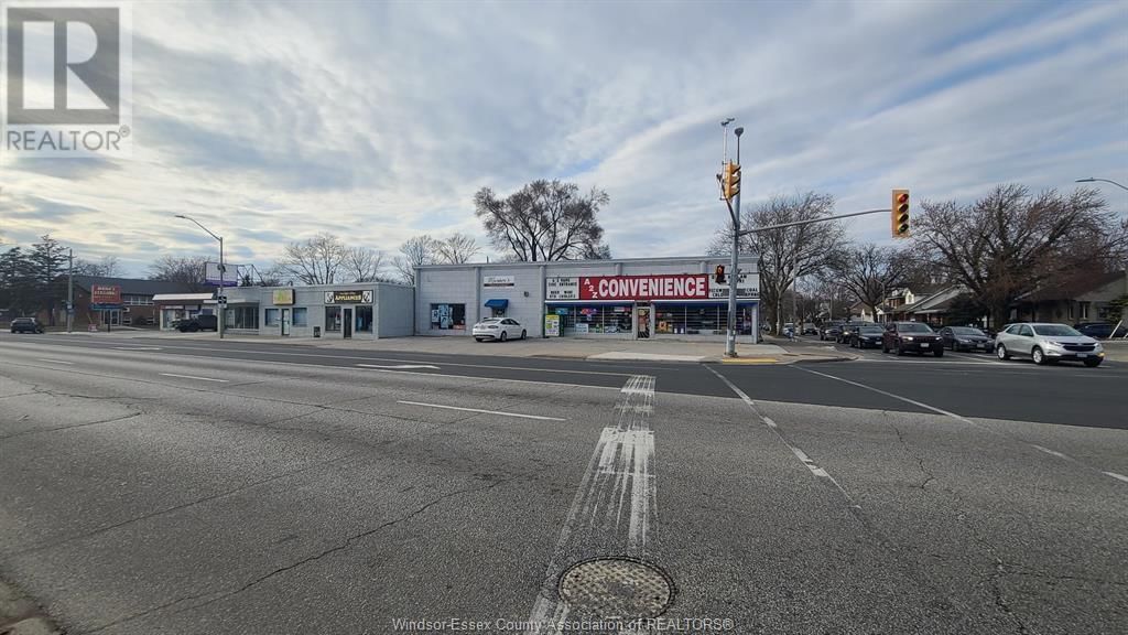 4640-4690 TECUMSEH ROAD EAST Image 1