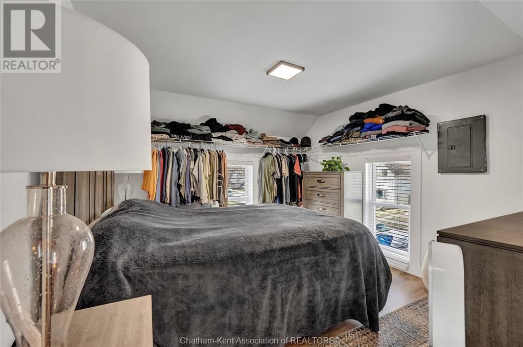 176 SELKIRK STREET Image 20