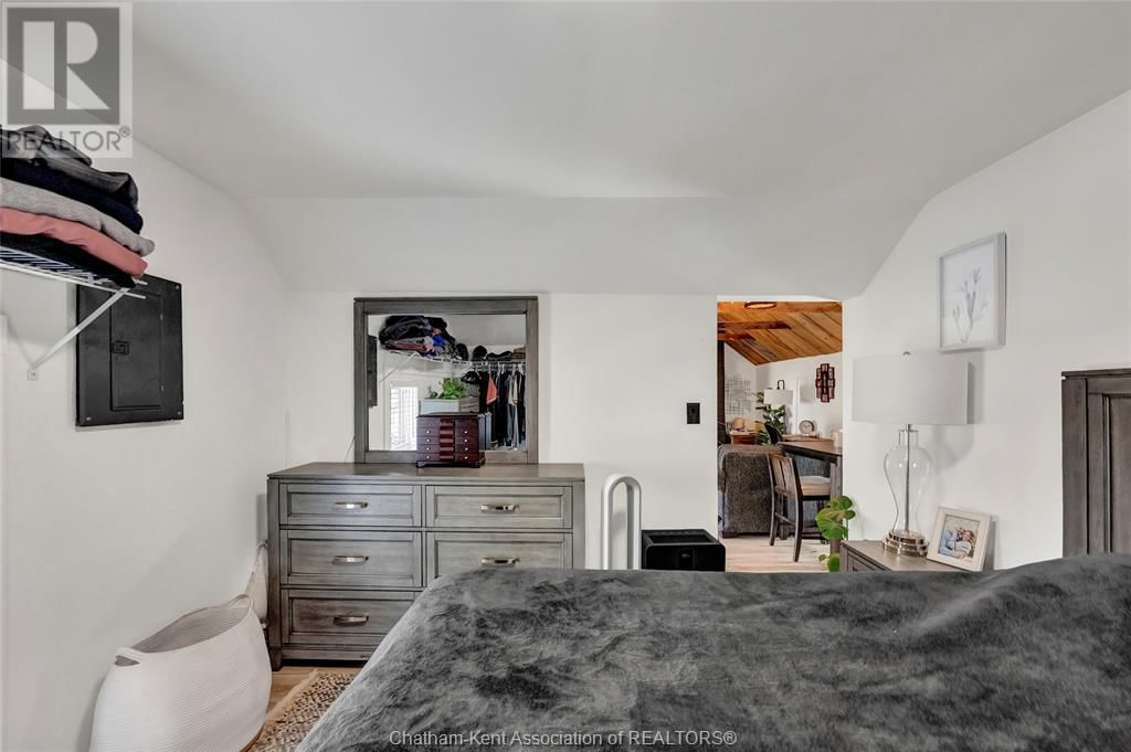 176 SELKIRK STREET Image 22