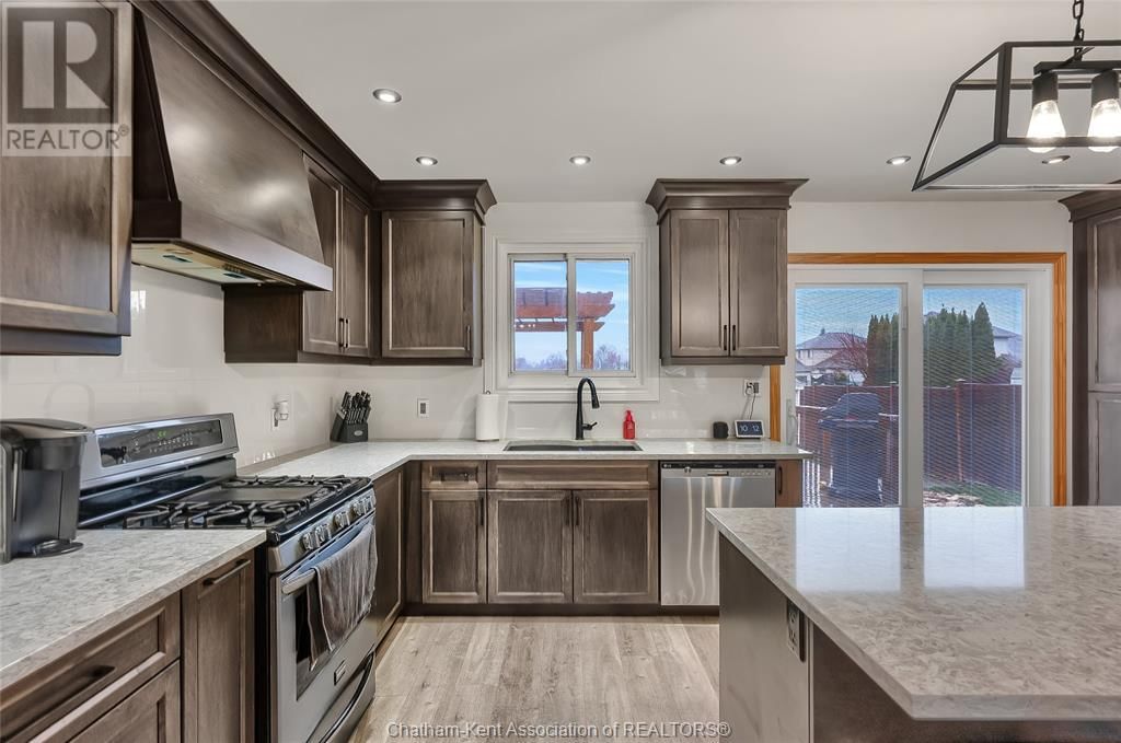 12 DONALDA DRIVE Image 10