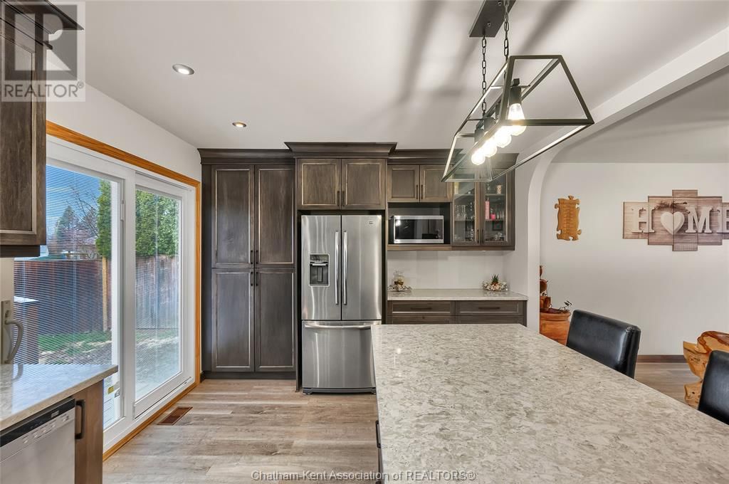 12 DONALDA DRIVE Image 14