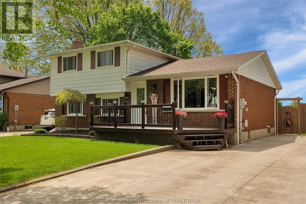 12 DONALDA DRIVE Image 2