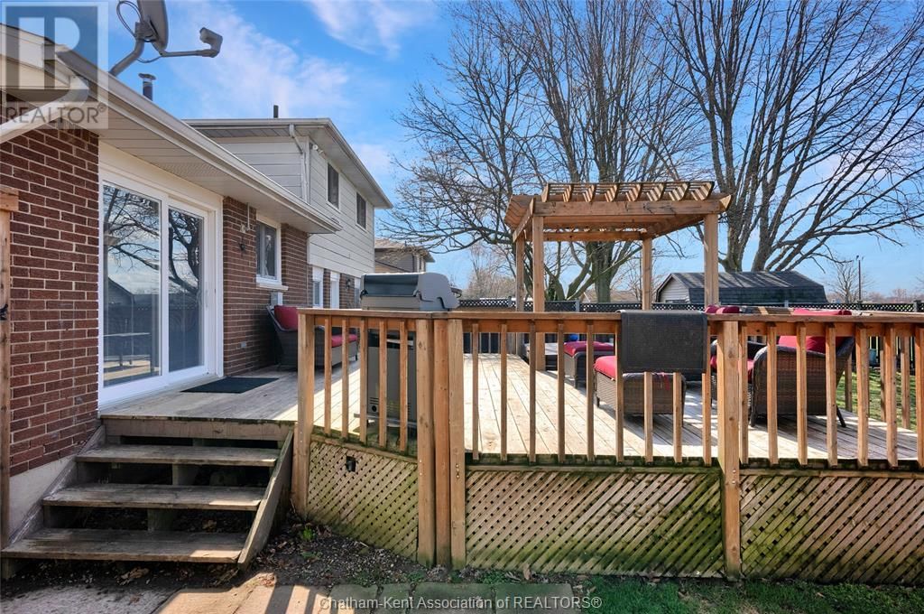 12 DONALDA DRIVE Image 42