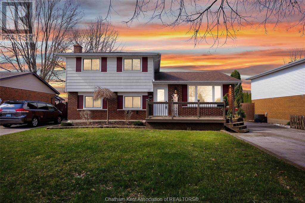 12 DONALDA DRIVE Image 5