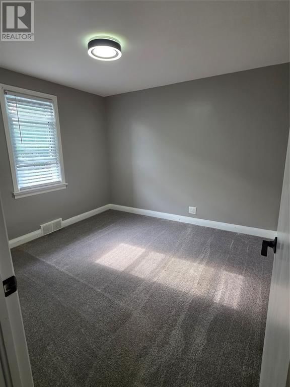 714 CAMPBELL STREET Image 10