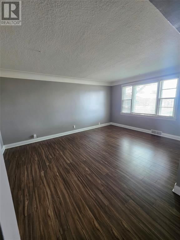714 CAMPBELL STREET Image 3