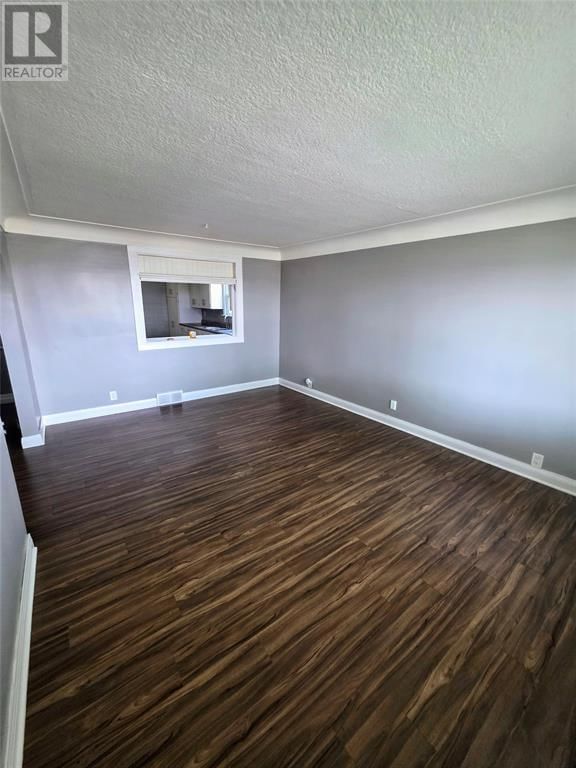 714 CAMPBELL STREET Image 4