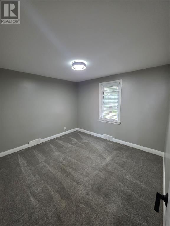 714 CAMPBELL STREET Image 8