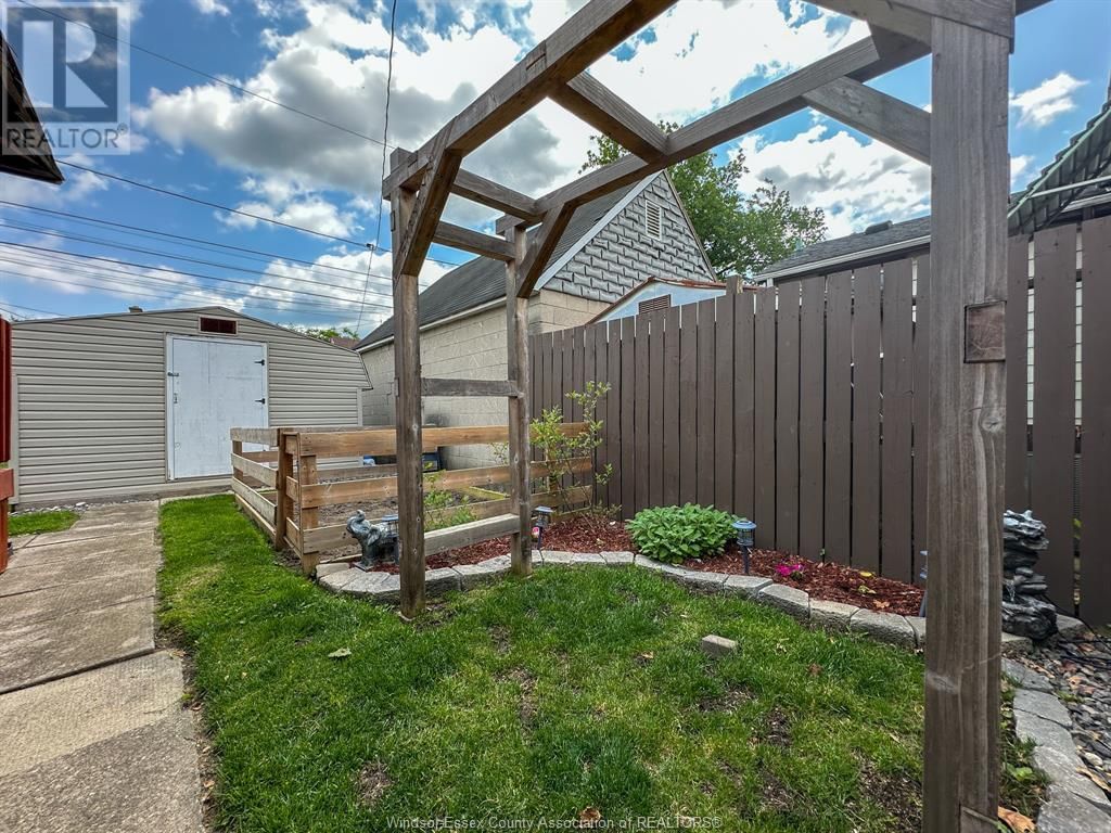 1408 LABADIE Image 21