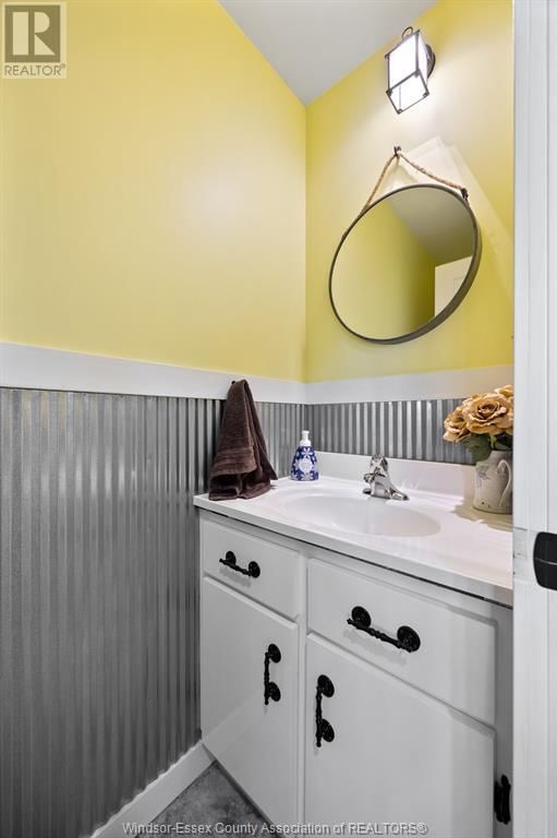 836 TALBOT ROAD Image 22