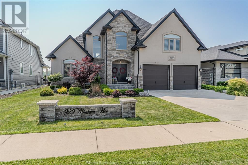 929 CHATEAU Image 1