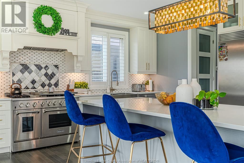 929 CHATEAU Image 15