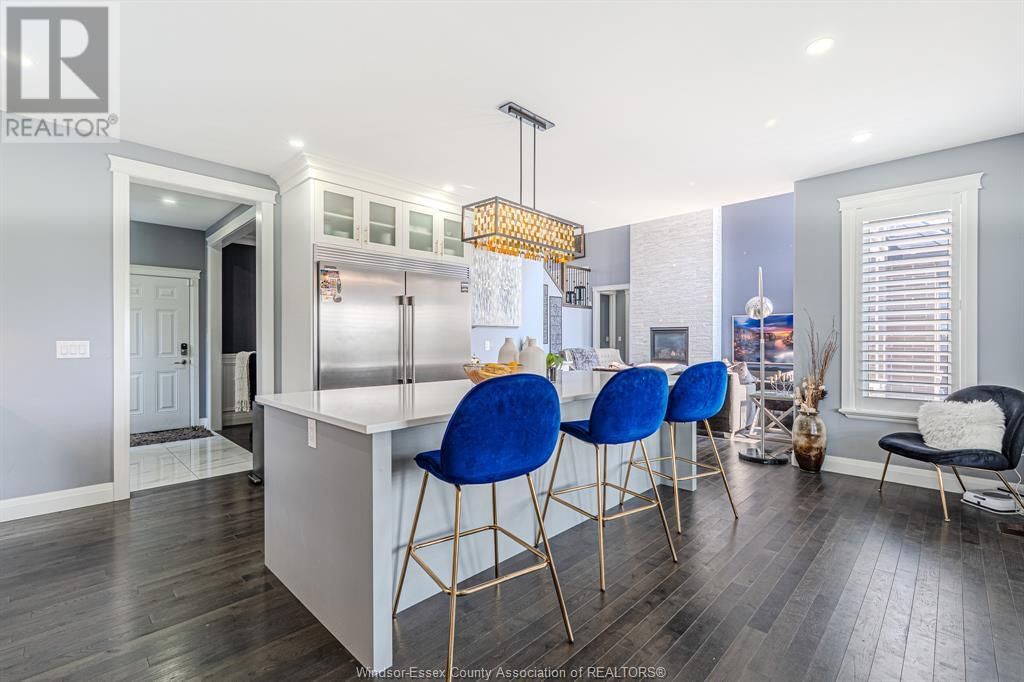929 CHATEAU Image 17