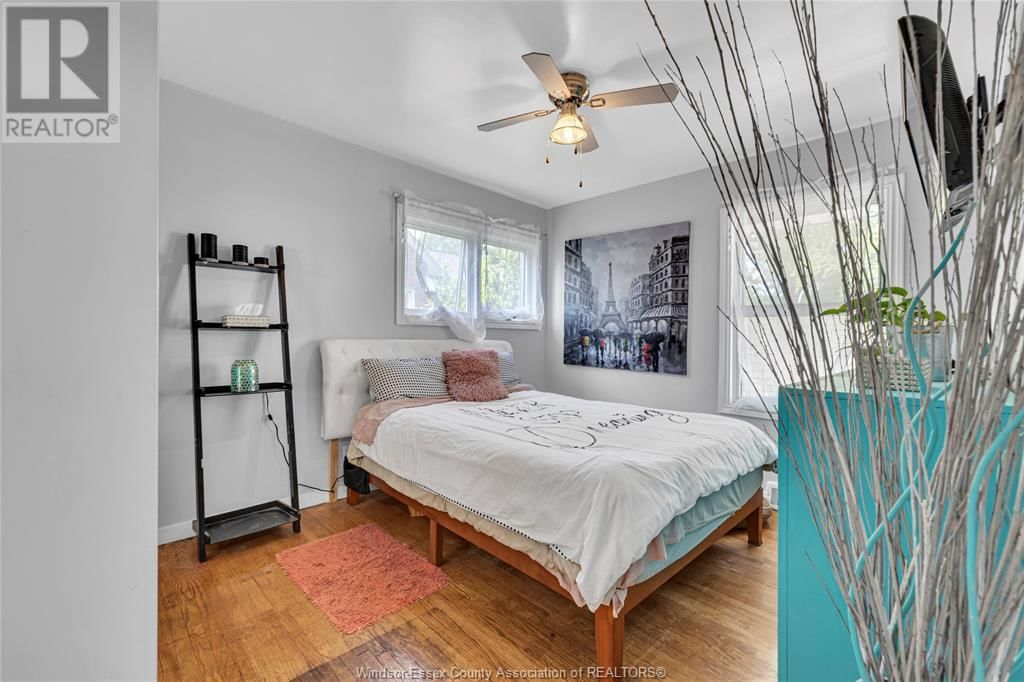 1080 PARKVIEW Image 14