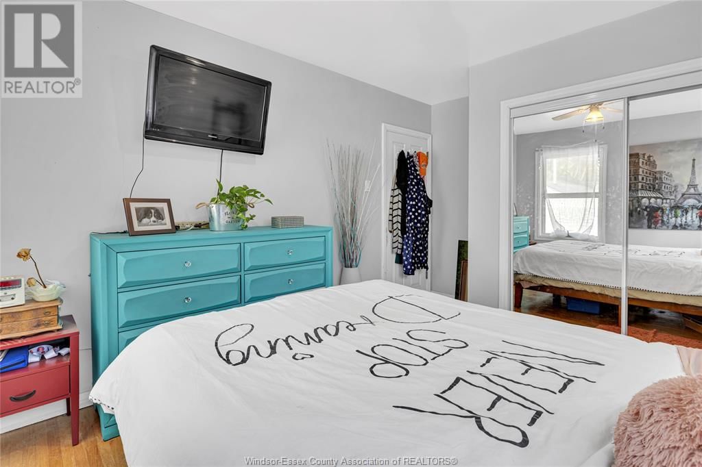 1080 PARKVIEW Image 15