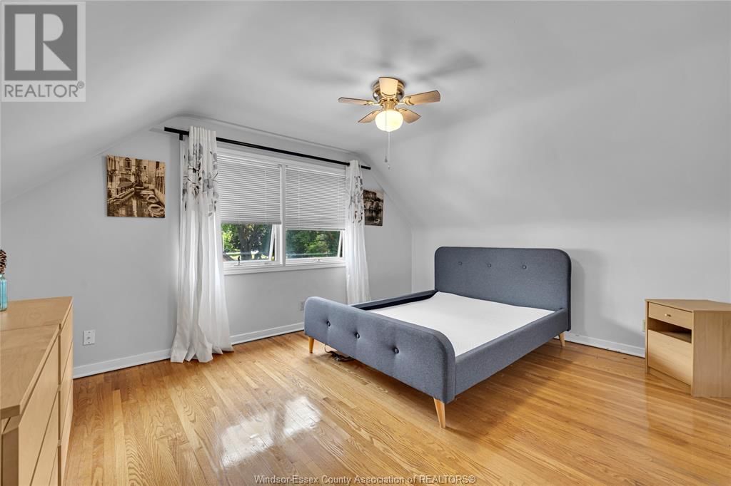 1080 PARKVIEW Image 19