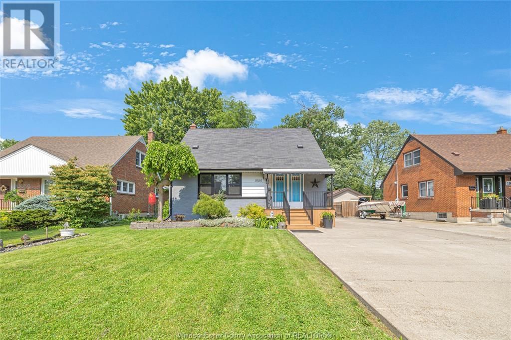 1080 PARKVIEW Image 3