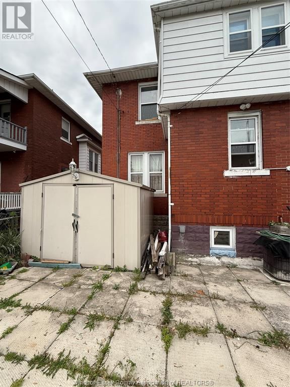 914 DOUGALL AVENUE Image 25