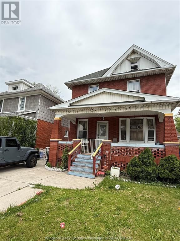 914 DOUGALL AVENUE Image 26
