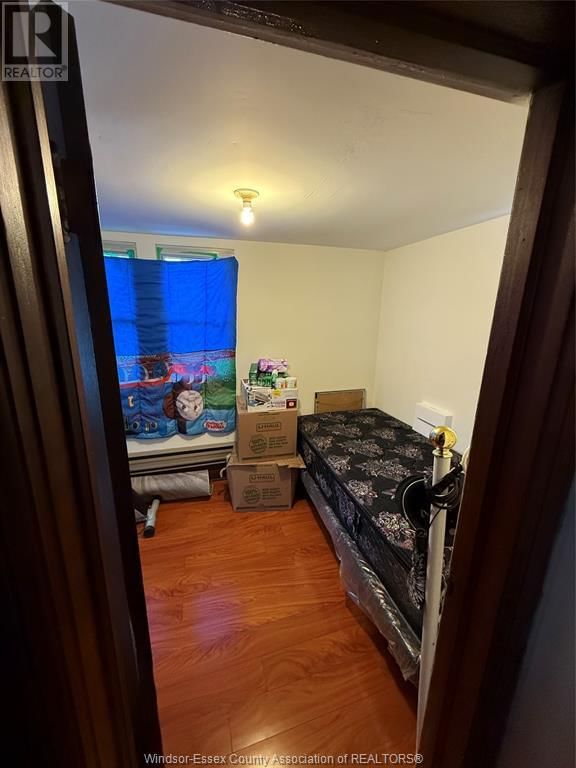 914 DOUGALL AVENUE Image 7