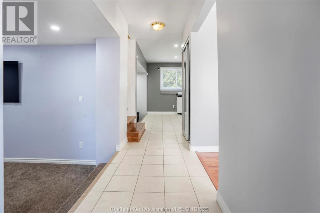 112 PARRY DRIVE Image 13