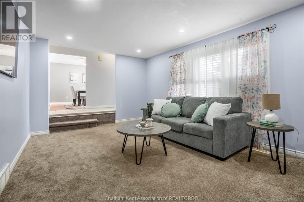 112 PARRY DRIVE Image 14