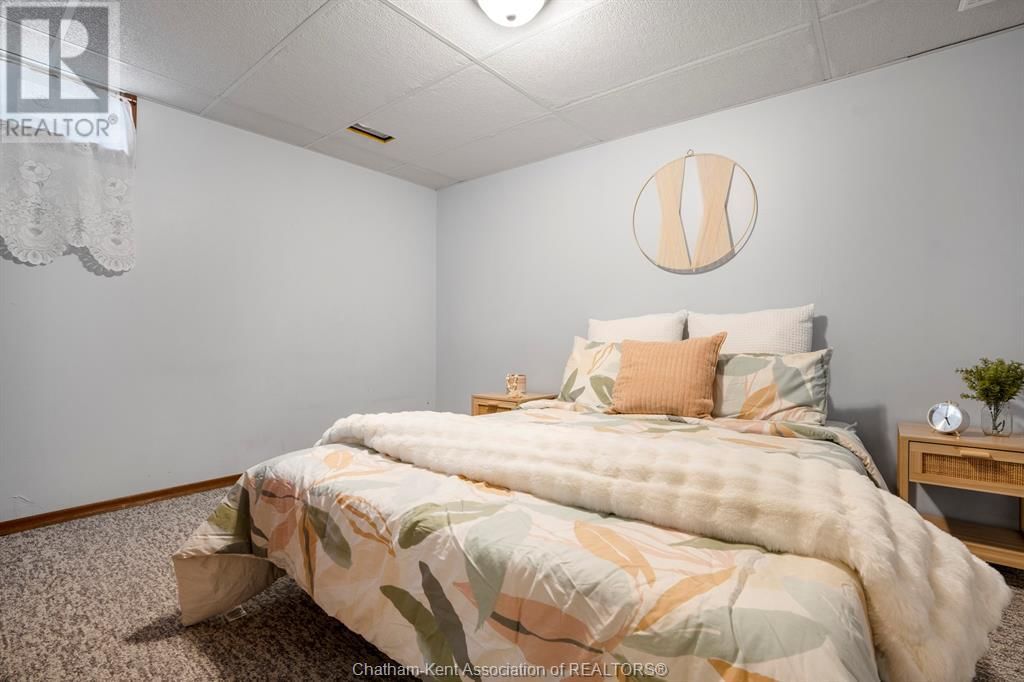 112 PARRY DRIVE Image 36