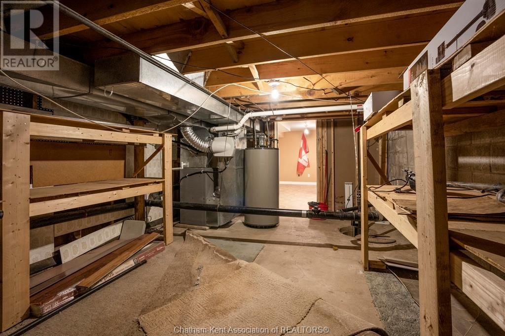 112 PARRY DRIVE Image 38